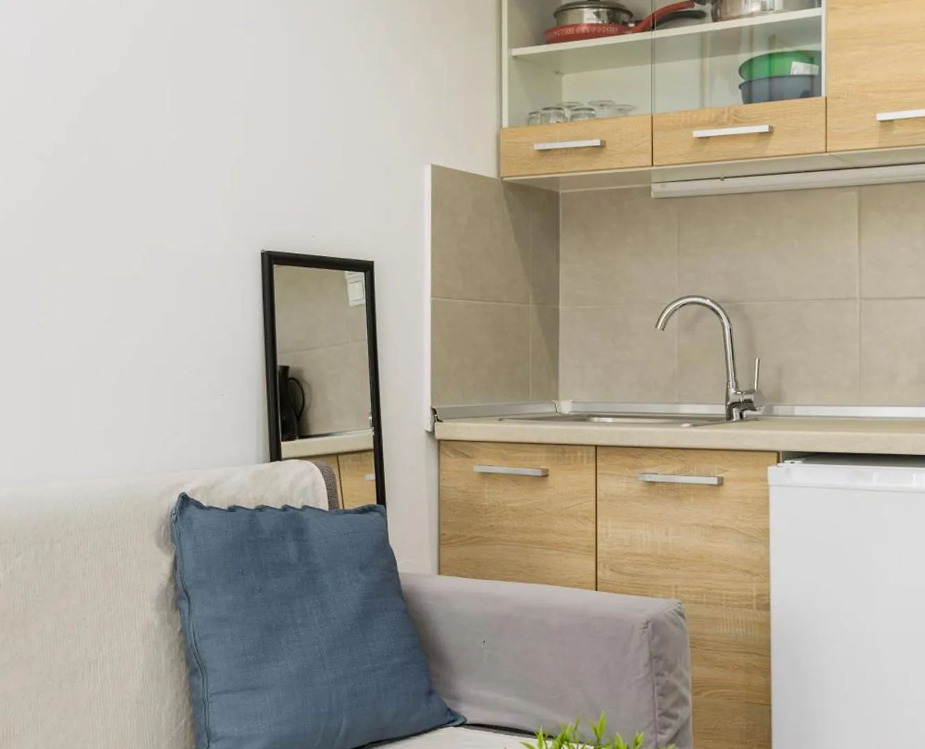 Stylish Loft In City Center 1 Szaloniki Apartman